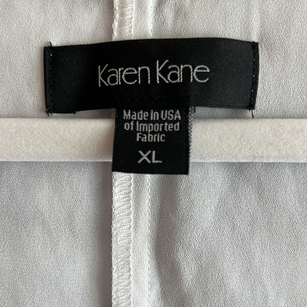 ❤️ 3 for $15. Karen Kane Blue Asymmetrical Sleeveless Tank Top - Picture 2 of 4